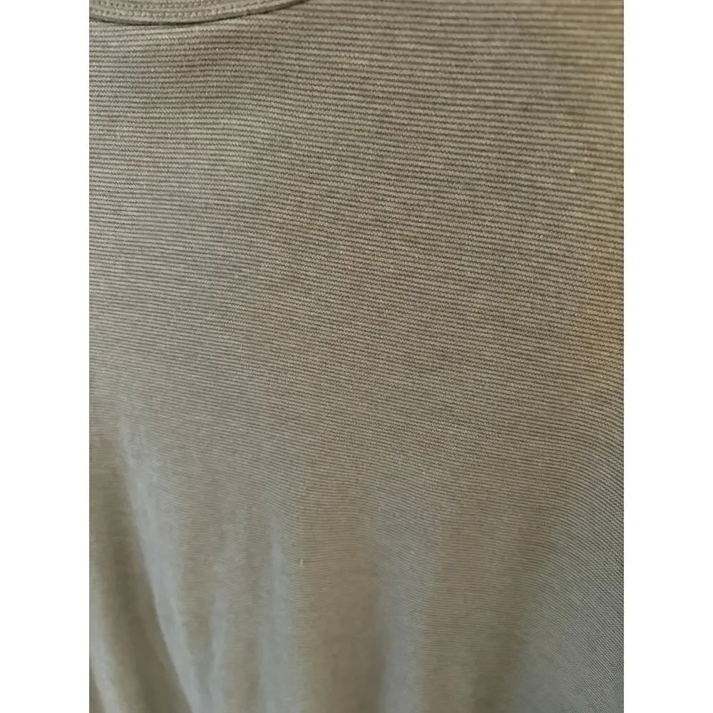 Banana Republic Luxe Touch Performance Tee Olive Green Short Sleeve XL